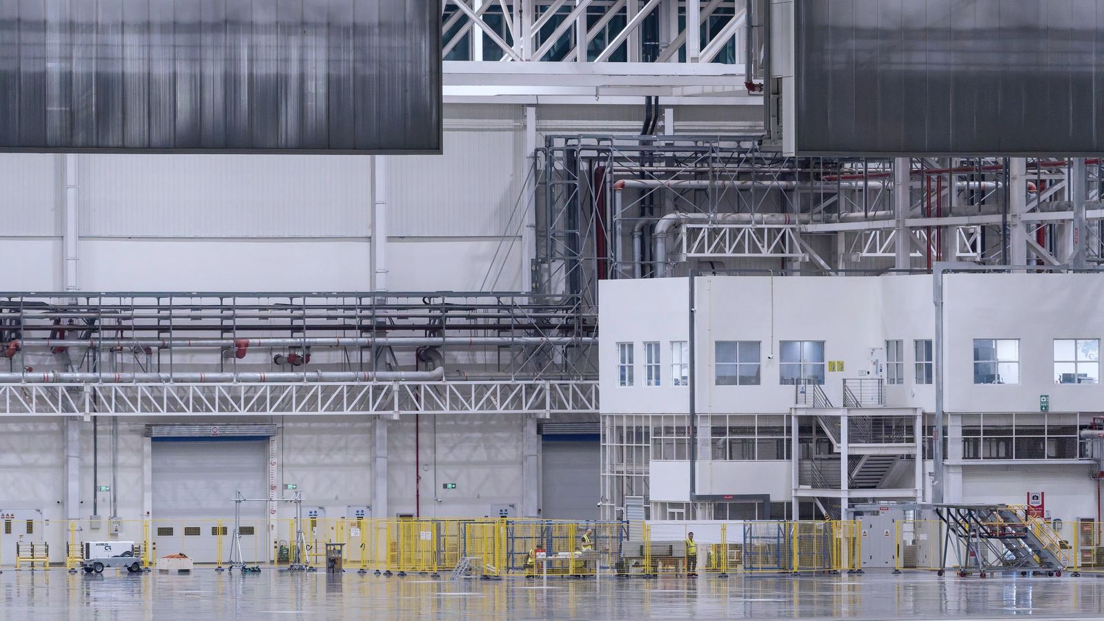 Wide view of a factory hall